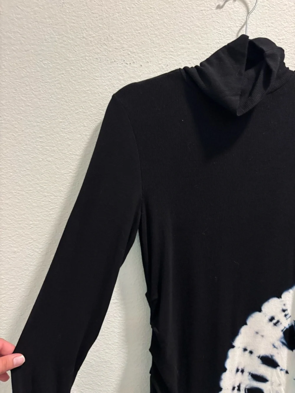 NWT XCVI Wearables long sleeve turtleneck, size S - Picture 2 of 4
